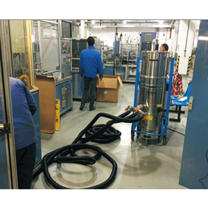 电子车间除尘用什么样的工业吸尘器设备